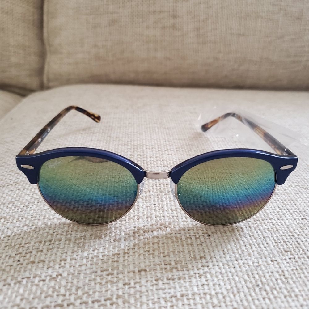 NEW: Ray-Ban 51mm Icons Clubround Phantos Sunglasses in Blue - Picture 7 of 16